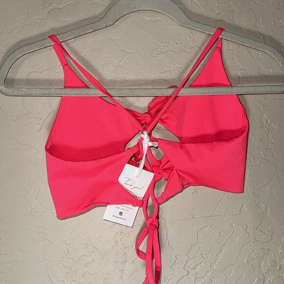 Cora’s kinis Mikonos bottoms and lanai top in hot guava bikini. - Picture 4 of 9